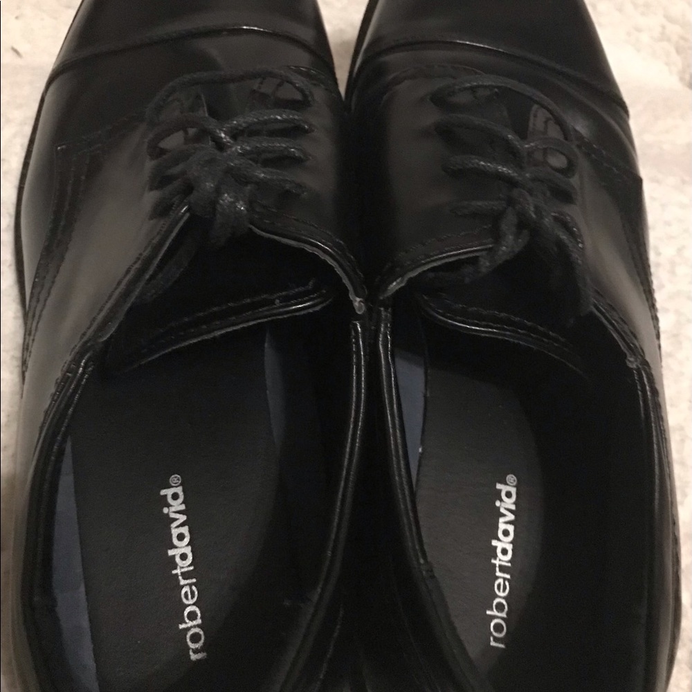 Robert David Men’s Black Lace Up Dress Shoes in Original Box - 12EEE (Wide) - Picture 11 of 13